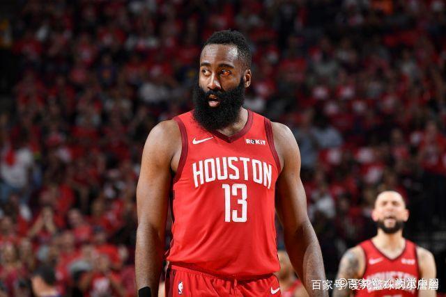 ESPN：去年夏天字母哥对球队实力感到担忧 要求球队将其送至纽约